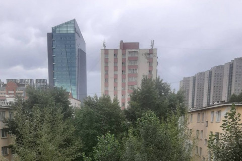 Улаанбаатарт үүлшинэ, түр зуурын бороотой