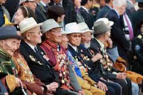 Ахмадууд чуулна