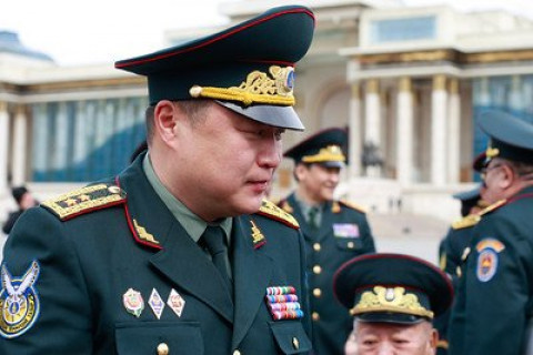 Нүцгэлсэн иргэдийг Б.Хурц, “Ажнай“ Д.Бат-Эрдэнэ нар санхүүжүүлсэн нь тогтоогджээ
