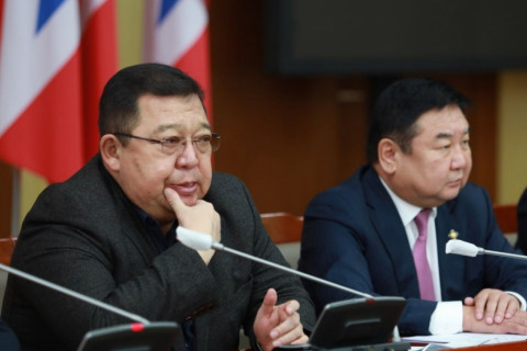 С.Эрдэнэд байгаа тамга тэмдэгийг шүүх хууль ёсных мөн гэж үзжээ