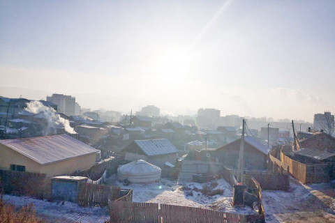 Улаанбаатарт бага зэргийн хур тунадастай