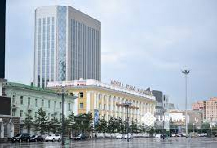 Улаанбаатарт 12 хэм дулаан, бороотой
