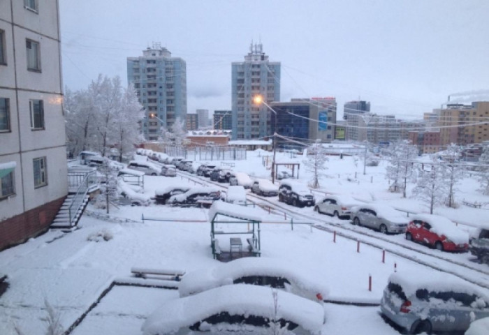 Улаанбаатарт цасгүй 18 градус хүйтэн