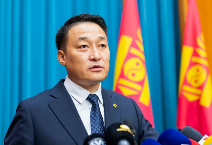Шүүр ажиллагаагаар төрийн 187 албан тушаалтныг чөлөөлжээ